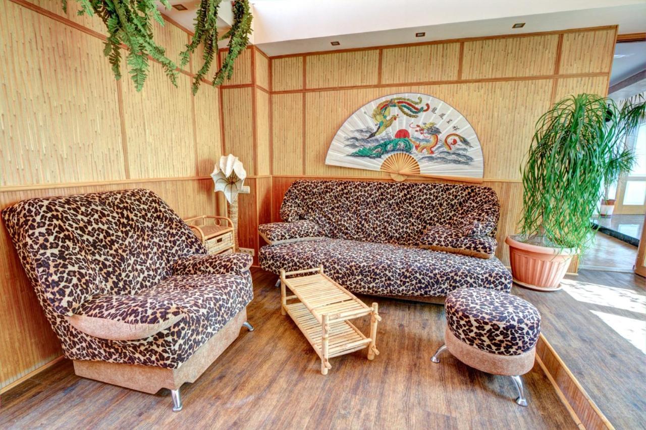 Jungle - Дом-Сказка У Моря โอเดสซา ภายนอก รูปภาพ