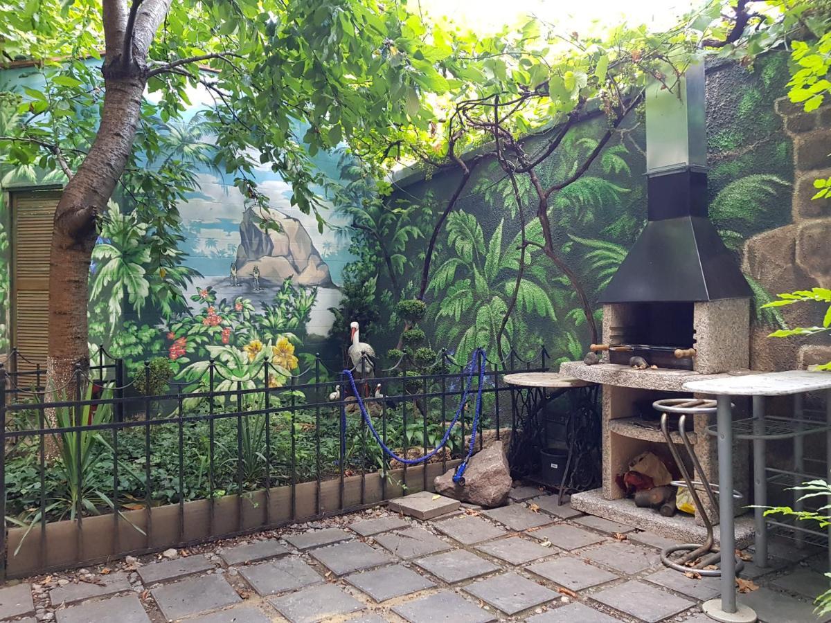 Jungle - Дом-Сказка У Моря โอเดสซา ภายนอก รูปภาพ